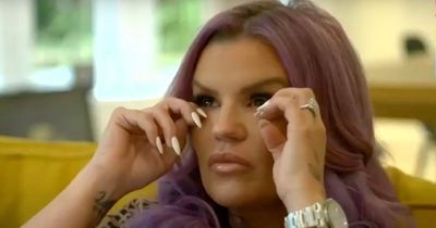 Kerry Katona asks fans not to worry as she's seen wearing oxygen mask