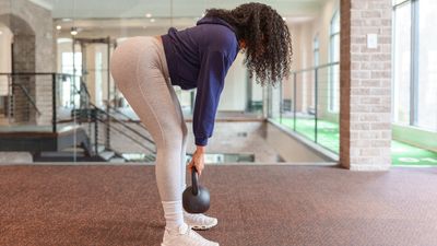 I Tried This 15-Minute Knee-Friendly Workout To Strengthen My Legs