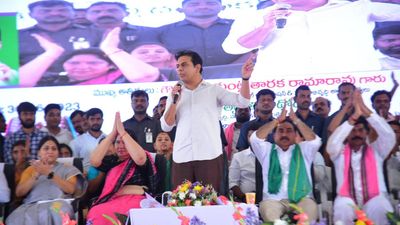 ‘Modi owes apology to Telangana tribal people for not keeping promises’