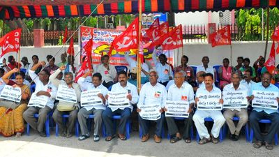 Withdraw hike in power tariff or lose power, Left parties tell YSRCP govt.