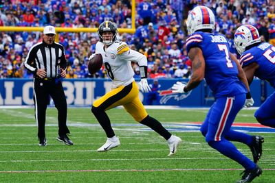 Steelers QB Kenny Pickett ranks near bottom of confusing passing stat