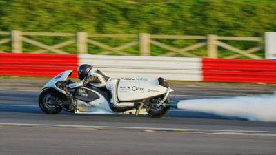 Shed-Builder Granddad Breaks World Speed Record With Steam Bike In 2023