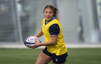 Four members of Scotland women's rugby squad sign for Leicester