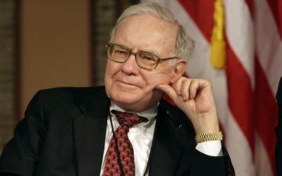 Four Random Facts and Thoughts About Warren Buffett