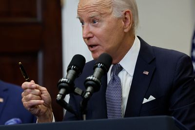 Biden launches new effort to salvage student loan relief plan - Roll Call