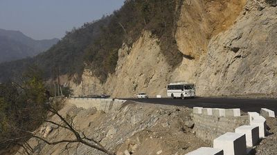 Badrinath National Highway shut near Chhinka due to landslide