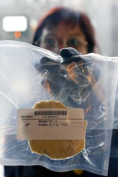 Lab-Grown Chicken Meat Was Just Approved By the FDA, But It Uses This Decades-Old Technique