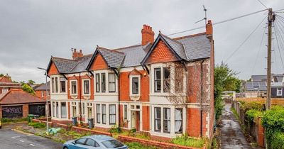 Entire street up for sale £900,000 - the same price of a flat in London