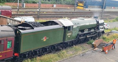 Edinburgh locals spot Flying Scotsman as famous locomotive marks 100 years with special excursion