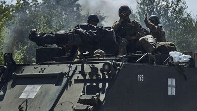 Russian troops advancing in ‘fierce fighting’ on eastern front, says Kyiv