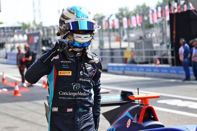 F3 Austria: O’Sullivan wins feature race after close last-lap battle
