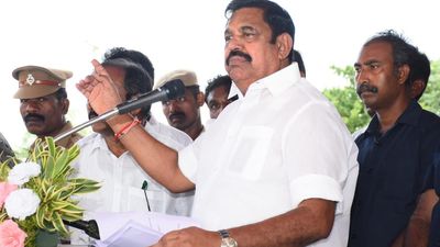 Palaniswami, Panneerselvam criticise DMK Government on Cauvery issue