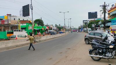 Land acquisition in final stages for widening of Velachery-Tambaram Road