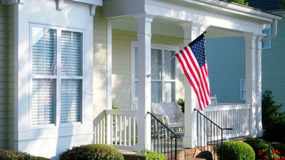 Follow these July 4th homeowner association rules for a safe celebration