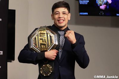 UFC champ Brandon Moreno sees himself boxing in the future: ‘That’s definitely something I want’