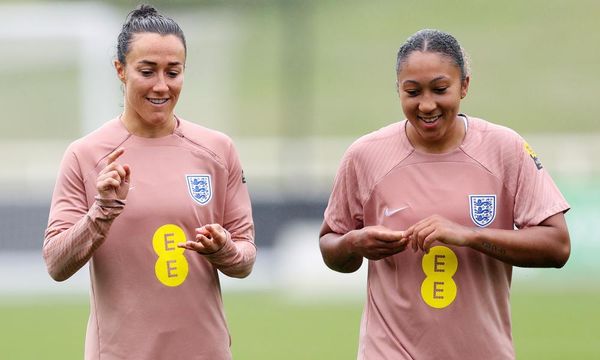 Lucy Bronze hails 'exciting and fearless' youngsters in England