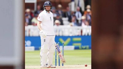 Ashes: 'Dozy cricket' from Jonny Bairstow, says former England captain Mike Atherton