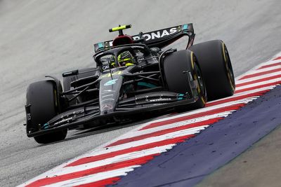 Hamilton has "no answer" for surprising Mercedes F1 Austria struggles