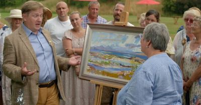 Antiques Roadshow guest speechless by true price of £25 charity shop painting