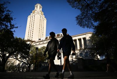 As race-neutral college admissions begin, Texas counselors work to convince students of color they still belong