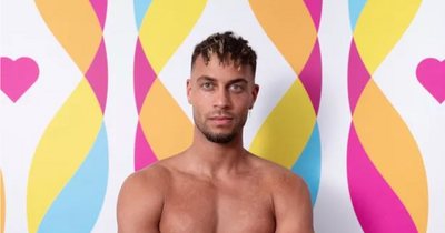 Ouzy See Edinburgh City: Fans react to footballer entering Love Island as one feature stands out