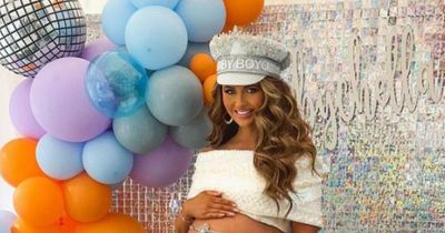 Pregnant Charlotte Dawson has two-word message for those who don't like festival baby shower look as she puts bump centre stage