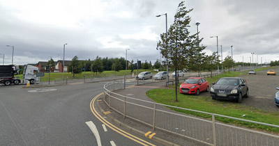 Hammer-wielding thug in Glasgow's east end demanded money in robbery attempt