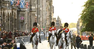 Edinburgh tourists awestruck at being woken by Royal procession rehearsals