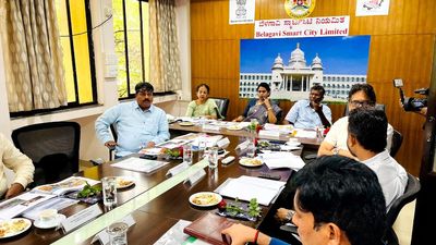 Officials told to review Smart City works in Belagavi