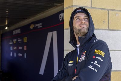 Van Gisbergen free to make NASCAR move in 2024