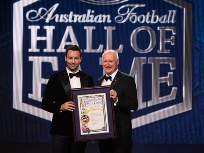 Cats heroes Bartel, Enright inducted into Hall of Fame