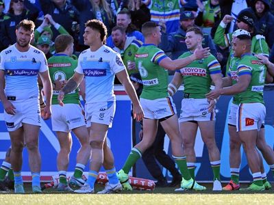 Canberra hold off Titans, move to fifth on NRL ladder