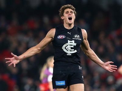 Blues star Curnow thriving despite knee issues