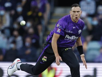 Test favourite Boland signs with Stars in Big Bash
