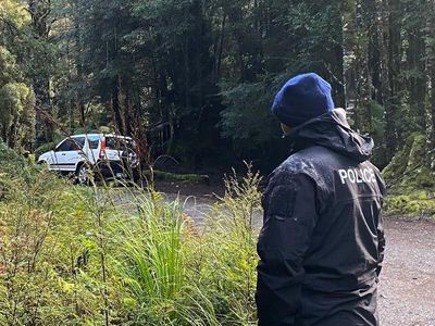 Police shift focus to waterfall in search for tourist