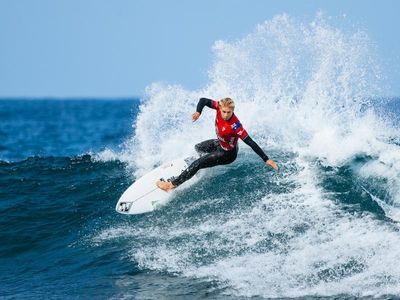 Wait goes on at world surfing's Rio Pro event