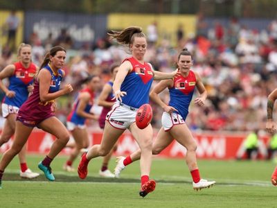 Longer AFLW quarters to give scoring a boost