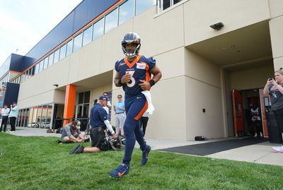 Broncos veterans will report for training camp on July 25