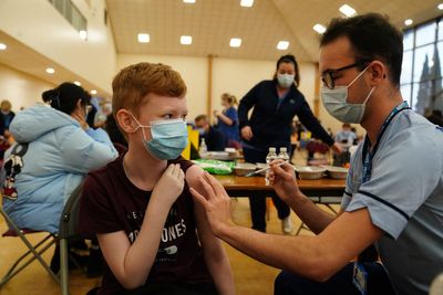 Flu vaccination expanded to all secondary school pupils in England