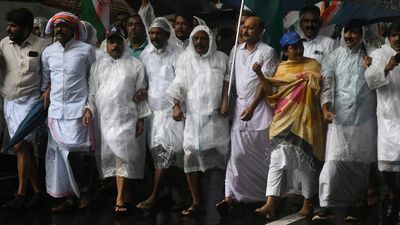 Congress holds anti-government rallies across Kerala