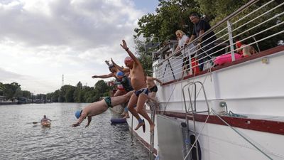 Rogue swimmers reject Seine pollution fears as Olympic swimmers prepare to take the plunge