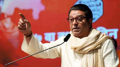Raj Thackeray suspects Sharad Pawar’s hand in nephew Ajit’s defection