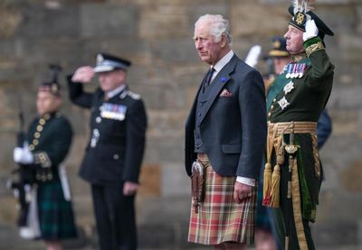 King to be presented with Scotland’s crown jewels amid anti-monarchy protests