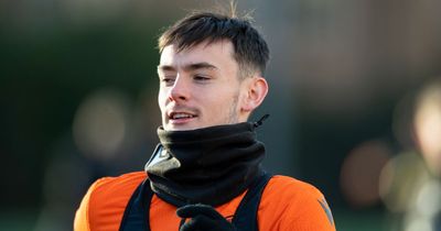 Dylan Levitt to Hibs transfer 'close' as Dundee United man to become Lee Johnson's latest addition