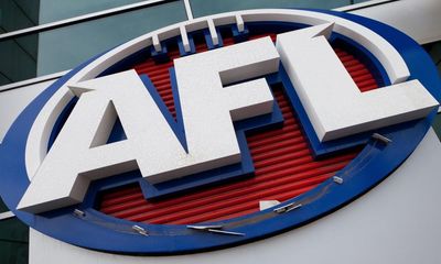 AFL launches investigation after nude images of past and present players shared online without consent
