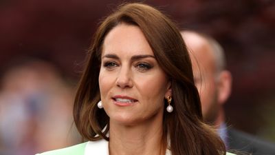 Kate Middleton uses Queen Elizabeth’s method as she confirms which side she falls on in divisive British debate