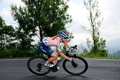 Antonia Niedermaier, Urska Zigart abandon Giro Donne after stage 6 crash