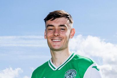 Hibs complete transfer signing of Dylan Levitt from Dundee United
