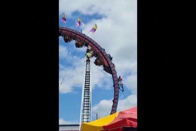 Wisconsin probes how 8 roller-coaster riders became trapped upside down for hours