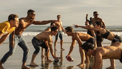 A College Football Team Just Recreated The Top Gun: Maverick Beach Scene And Even Nailed The Miles Teller Dance